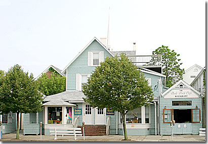 PORCHfrontview05